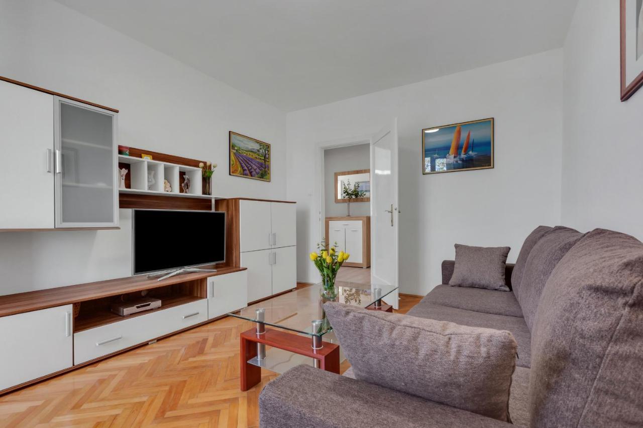 Apartment Riva Makarska Esterno foto