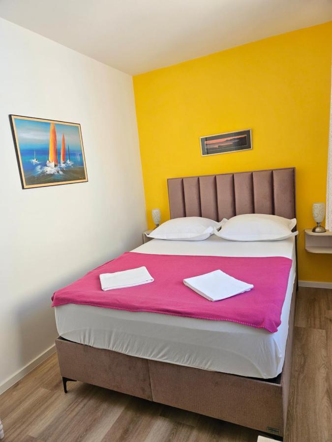 Apartment Riva Makarska Esterno foto